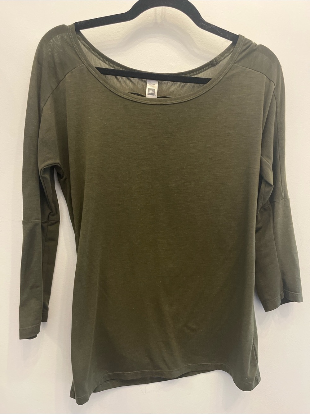 MEC Olive Green Long Sleeve Active/Travel/Every Day Top XS